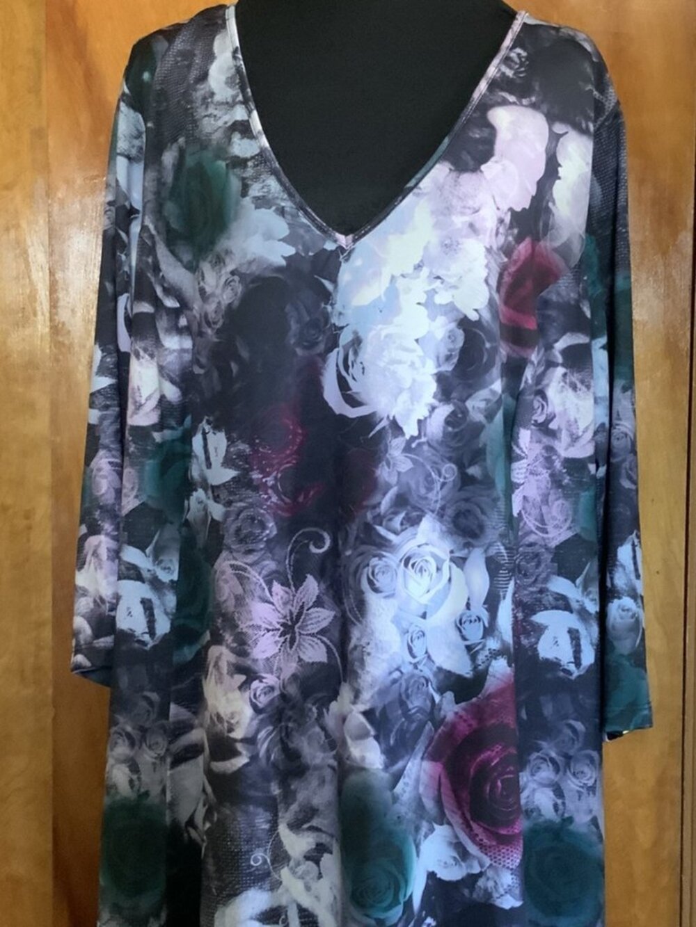 Isabel Alice Plus Size 2X Dress Dark Floral Rose Goth A-Line V-Neck 3/4 Sleeve